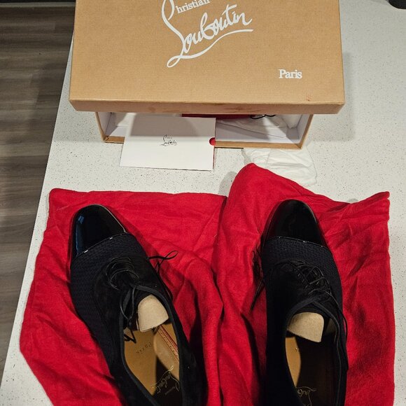 Shoes - Picture 1 of 2